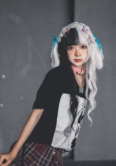 《她和她的她》