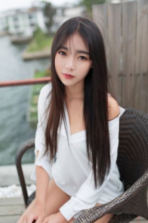 把她抵在洗手台挺进撞击视频