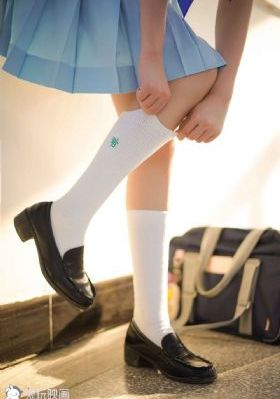 奇怪的美发沙龙在线